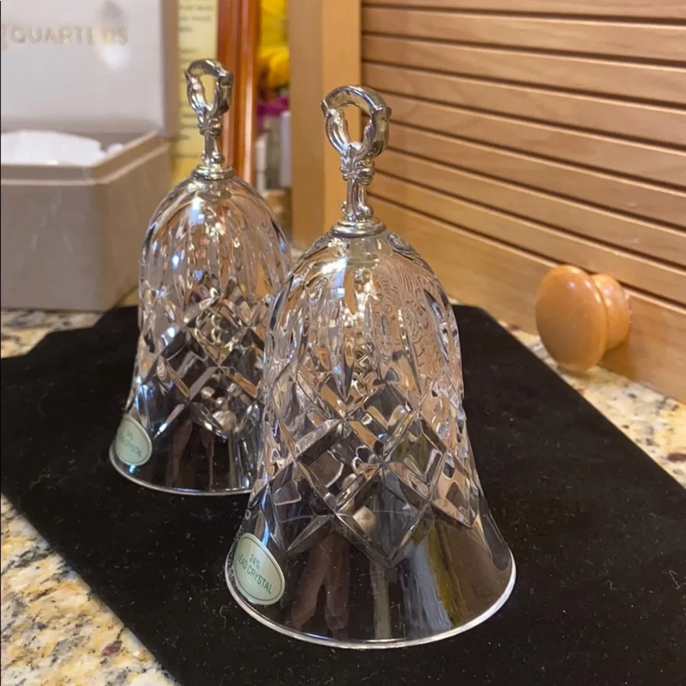 Vintage Crystal bells 1999 by Living Quarters Set 2 Guc